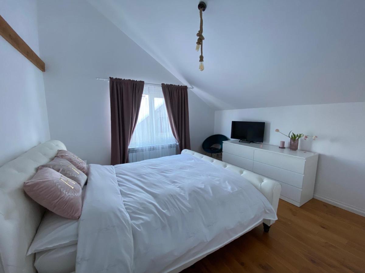 דירות קאמפולונג מולדובנסק Attic 33 מראה חיצוני תמונה